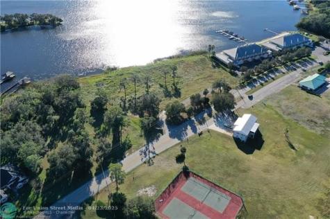 1040 Lake June Road Lake Placid FL 33852