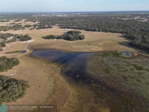 Lake Hatcheneha Haines City FL 33844