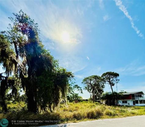 144 Placid Drive Lake Placid FL 33852