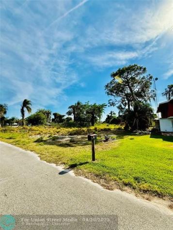 144 Placid Drive Lake Placid FL 33852