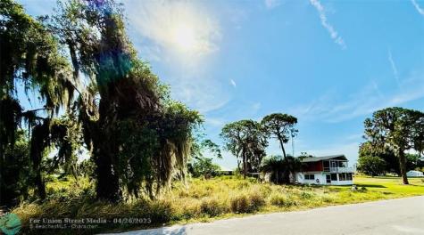 144 Placid Drive Lake Placid FL 33852