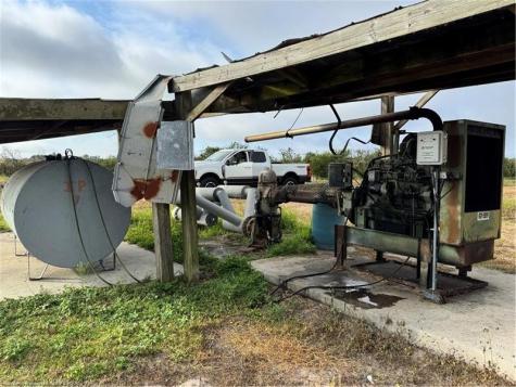 2205 Hicks Road Lorida FL 33857
