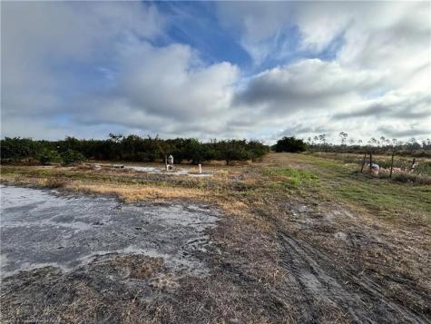 2205 Hicks Road Lorida FL 33857