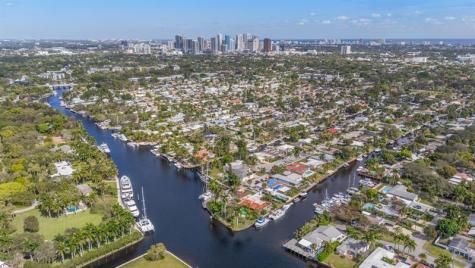 1525 SW 18th Terrace Fort Lauderdale FL 33312