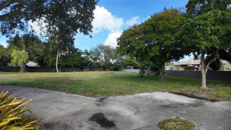 937 NE 34th Court Oakland Park FL 33334