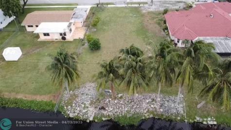 24 Northwest Avenue Oakland Park FL 33311