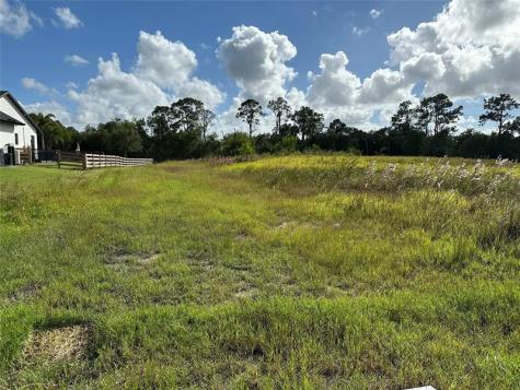 10627 Lighter Wood Lane Fort Pierce FL 34945