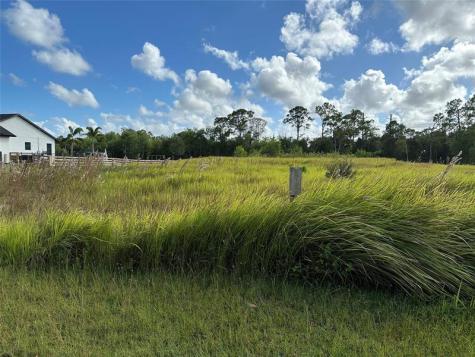 10627 Lighter Wood Lane Fort Pierce FL 34945
