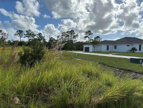 10627 Lighter Wood Lane Fort Pierce FL 34945