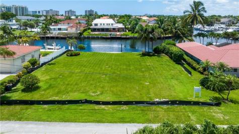 3020 NE 44th Street Lighthouse Point FL 33064