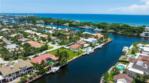 3020 NE 44th Street Lighthouse Point FL 33064
