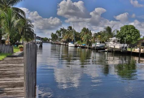 5 Sunset Lane Pompano Beach FL 33062