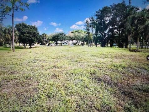 7235 NW 63rd Way Parkland FL 33067