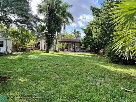 808 SW 8th Terrace Fort Lauderdale FL 33315