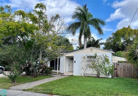 808 SW 8th Terrace Fort Lauderdale FL 33315