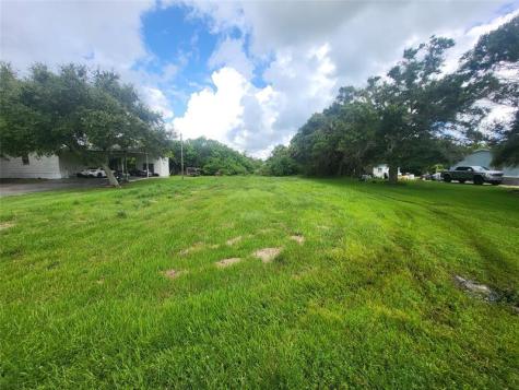 1099 Pine Avenue Moore Haven FL 33471