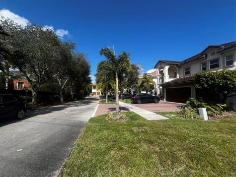 1855 Copley Place Delray Beach FL 33445