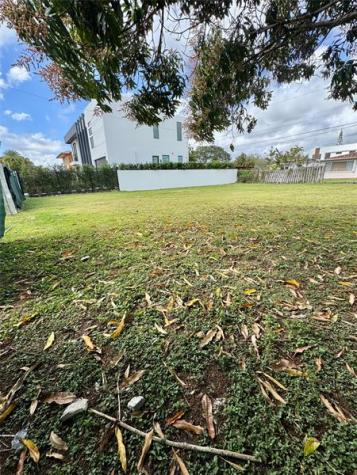 4221 SW 11th Street Miami FL 33134