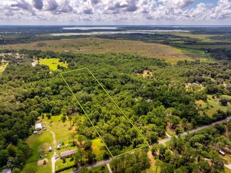 40200 Emeralda Island Road Leesburg FL 34788