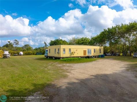 23600 SW 125 Avenue Homestead FL 33032