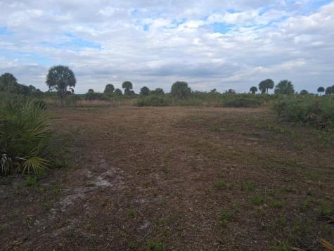 21583 NW 274th Street Okeechobee FL 34972