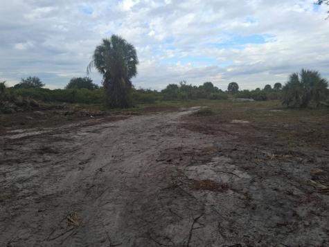 21583 NW 274th Street Okeechobee FL 34972