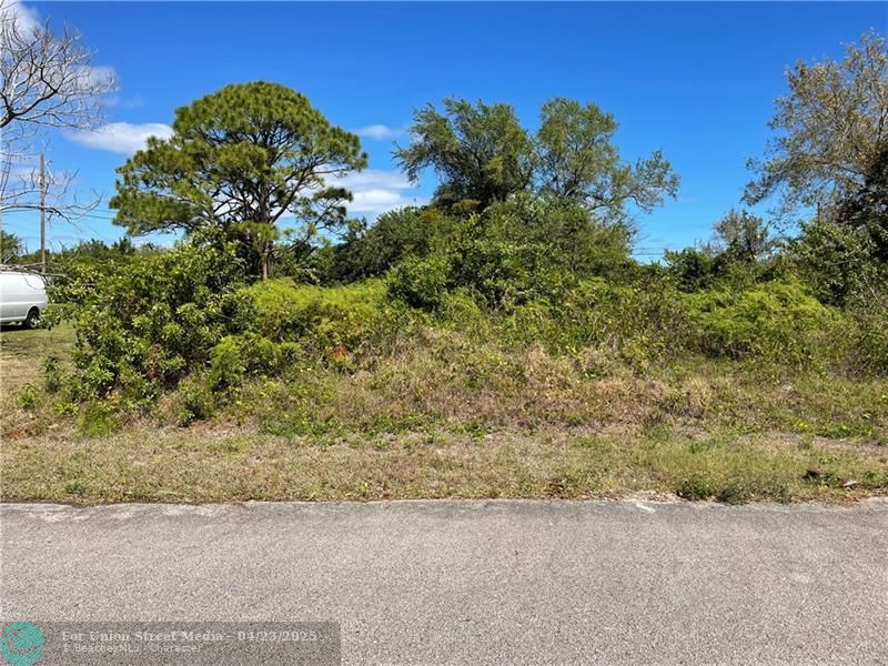 O Barcelona Avenue Fort Pierce FL 34946
