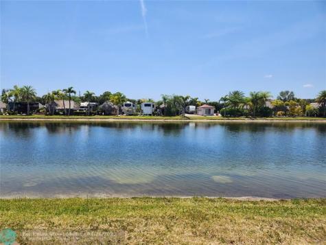 542 SW 40th Cove Lot 53 Okeechobee FL 34974