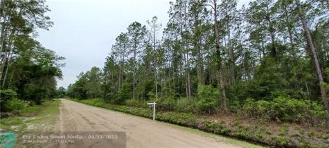 10695 Erickson Avenue Other City - In The State Of Florida FL 32145