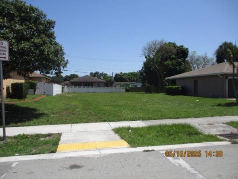 11 NW 11 Street Fort Lauderdale FL 33311