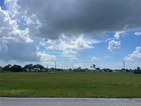 2616 Santa Barbara Boulevard Cape Coral FL 33993