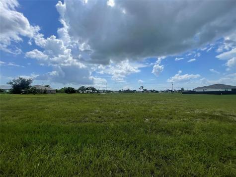2616 Santa Barbara Boulevard Cape Coral FL 33993