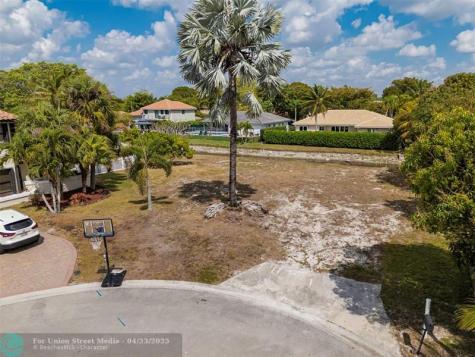 5939 NW 52nd Street Coral Springs FL 33067