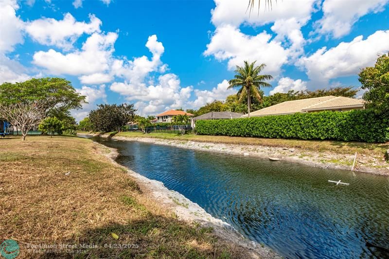 5939 NW 52nd Street Coral Springs FL 33067