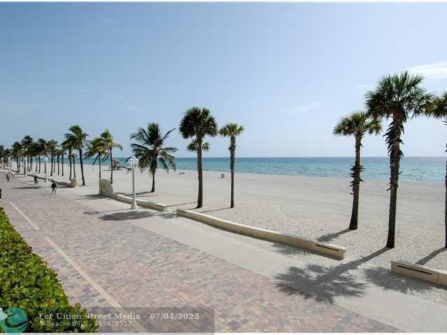 511 S Surf Road Hollywood FL 33019