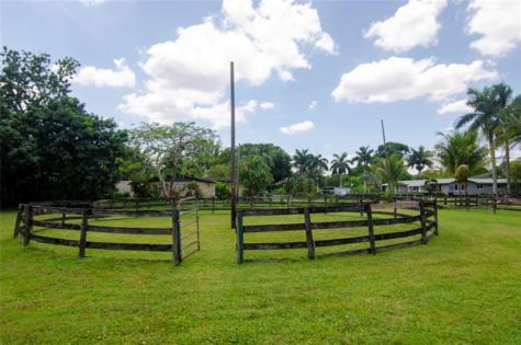 1765 Back Lot SW 112th Avenue Davie FL 33325