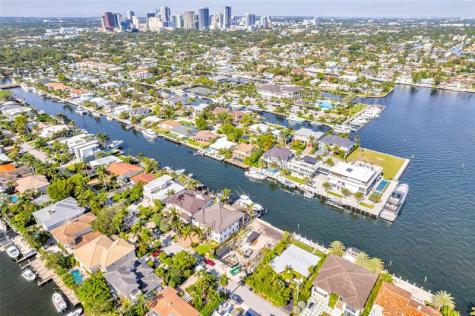 1725 SE 13th Street Fort Lauderdale FL 33316