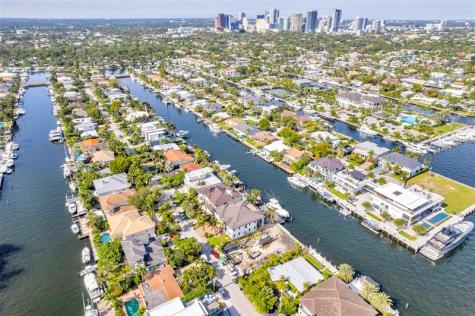 1725 SE 13th Street Fort Lauderdale FL 33316