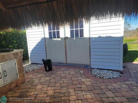 605 SW 40th Cove Okeechobee FL 34974