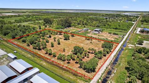 xx Bedu Court Loxahatchee FL 33470