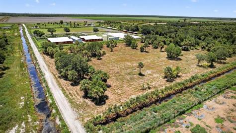 xx Bedu Court Loxahatchee FL 33470