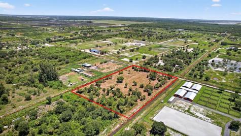 xx Bedu Court Loxahatchee FL 33470