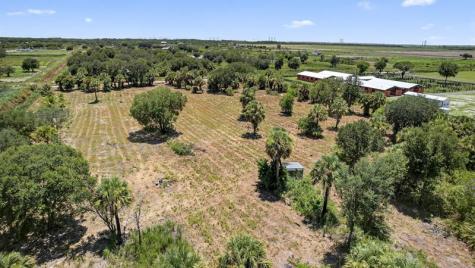 xx Bedu Court Loxahatchee FL 33470