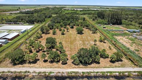 xx Bedu Court Loxahatchee FL 33470