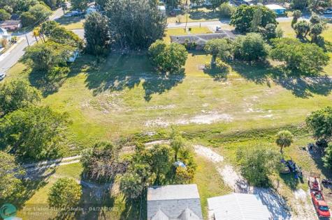 N 16th Street Fort Pierce FL 34950