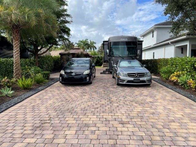 483 S Cortez Drive Circle S Margate FL 33068