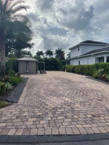 483 S Cortez Drive Circle S Margate FL 33068