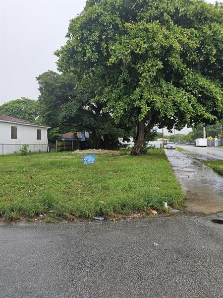 6310 NW 21st Avenue Miami FL 33147