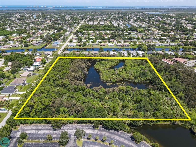 2400 SE Mariposa Avenue Port St Lucie FL 34952