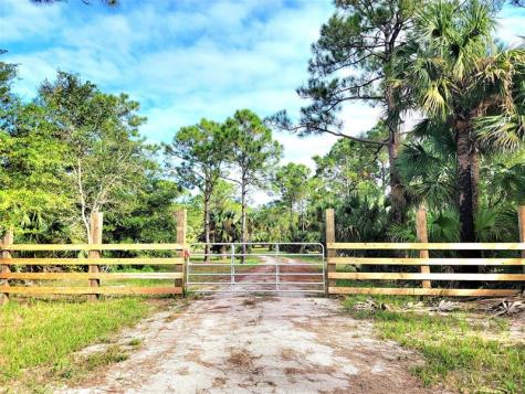 15350 93RD Street Fellsmere FL 32948